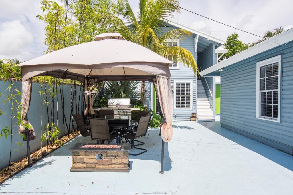 Tropical Garden Bungalow B - thumb 3