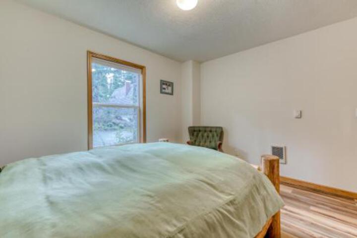 Brooke & Dans Retreat 3 Bedroom Home Plus A 2 Bedroom Apartment - thumb 1