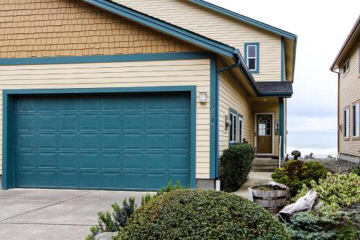 Ocean Lovers Landing - thumb 2