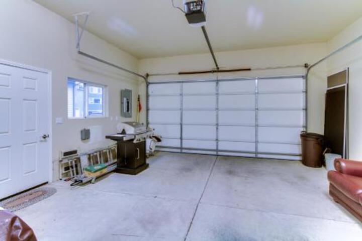 Ocean Lovers Landing - thumb 3