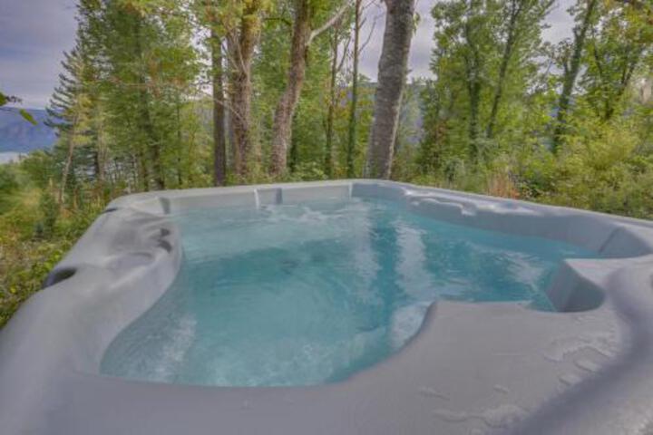 Cascadia Tree House - thumb 0