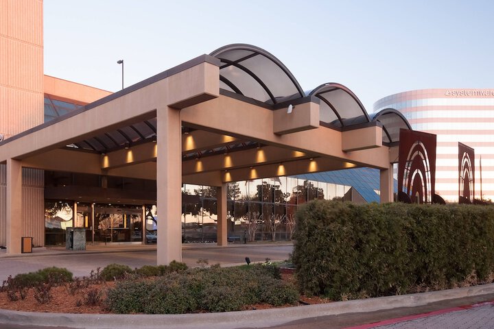 Renaissance Dallas Addison Hotel - thumb 1