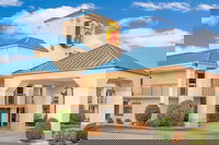 Super 8 by Wyndham Bulls Gap Greeneville Area