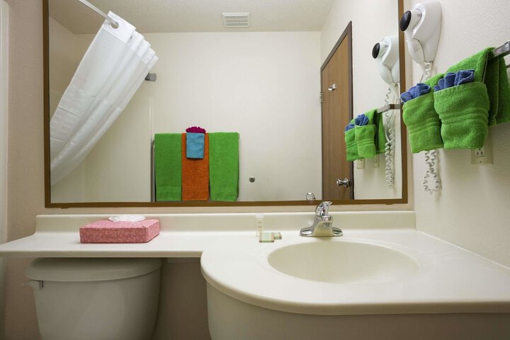 Super 8 By Wyndham Las Vegas - thumb 5