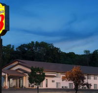 Super 8 by Wyndham Algona - Tourism Bookings
