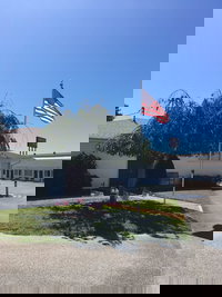 Ambassador Inn And Suites