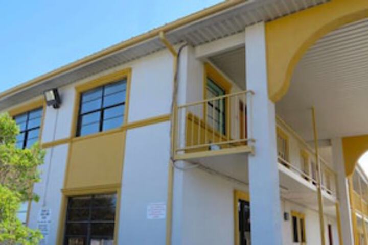 Weatherford Inn & Suites - thumb 0