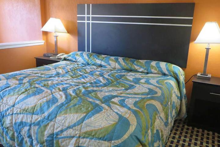 Weatherford Inn & Suites - thumb 7