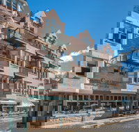 Hotel Columbia - USA Accommodation