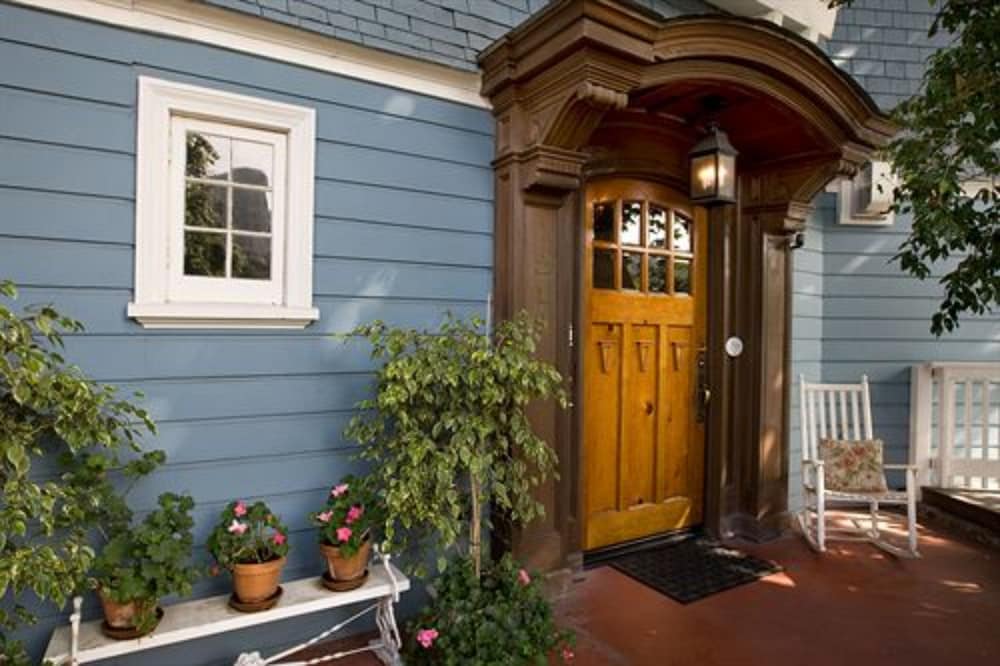 Channel Road Inn, A Four Sisters Inn - thumb 1