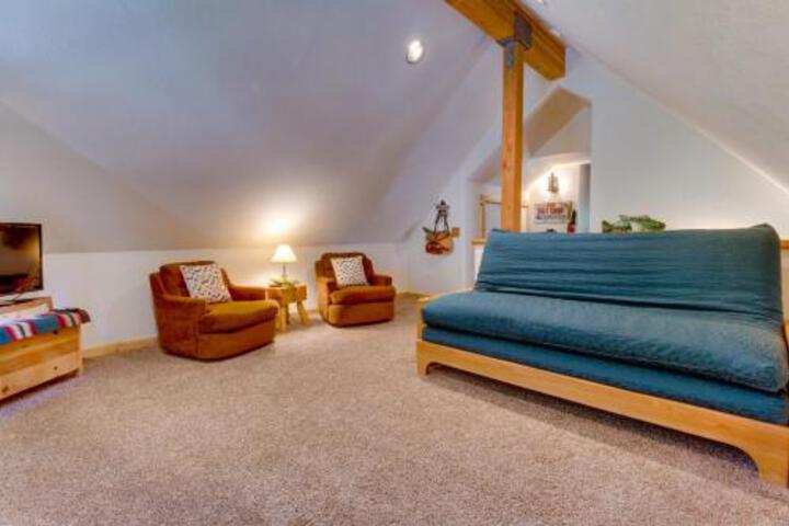 Tahoe Pines Cabin - thumb 4