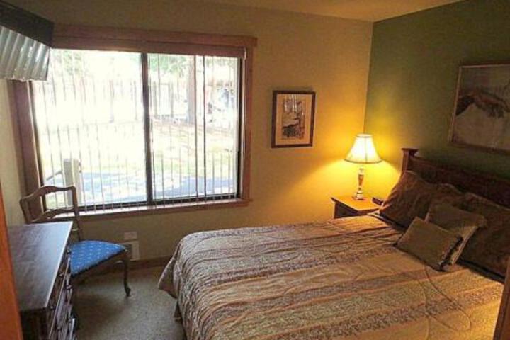 109 Premium Condo - thumb 3