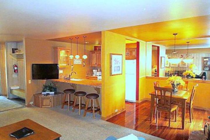 109 Premium Condo - thumb 6