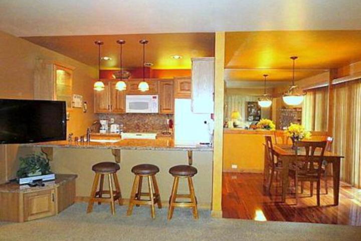 109 Premium Condo - thumb 1