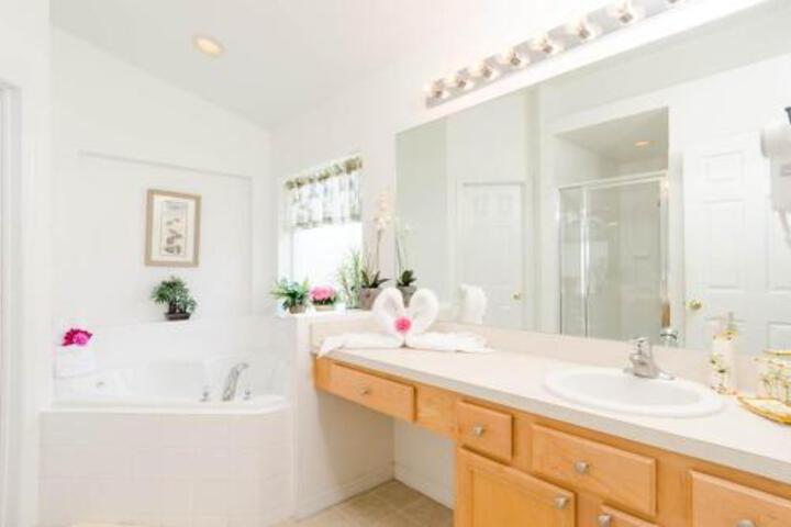 201 Hideaway Beach Lane Home - thumb 2