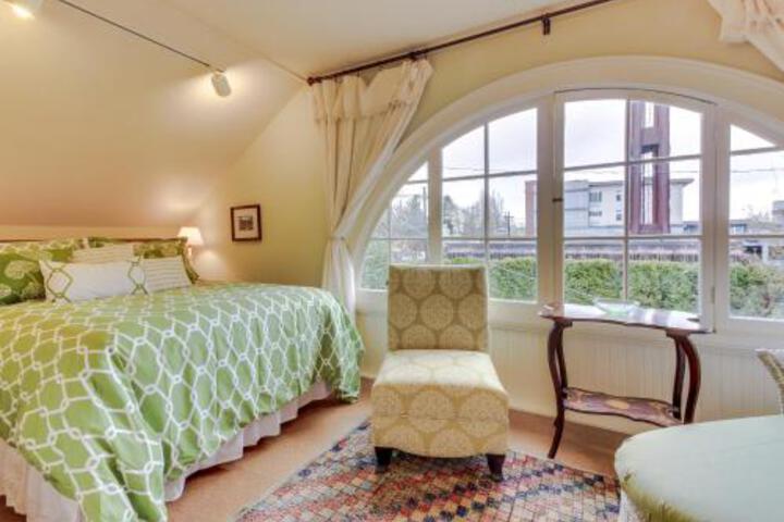 726 Fourth Historic Wortman House - thumb 5