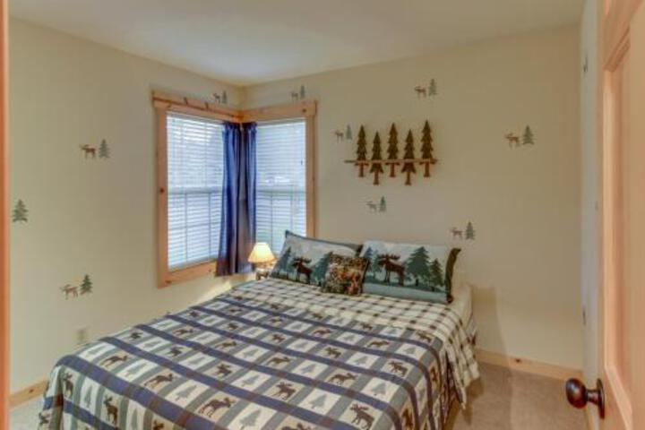 Eagle Crest Family Friendly Chalet - thumb 4