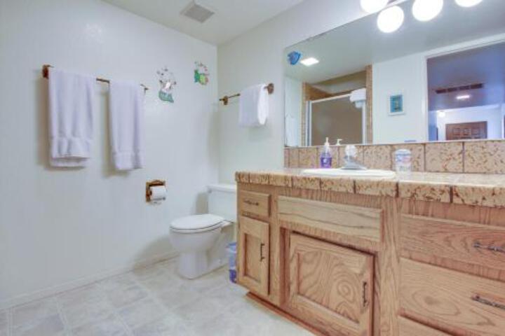 Golden Sand Retreat - thumb 1