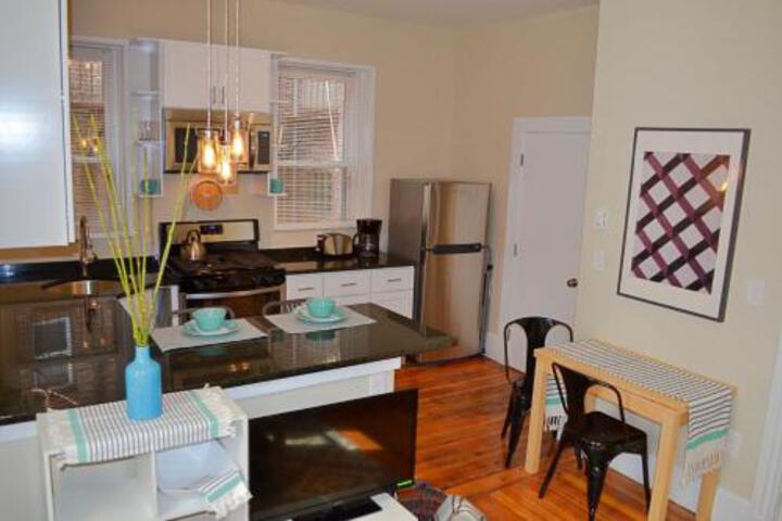 Best Boston Location 2BR (M2) - thumb 1