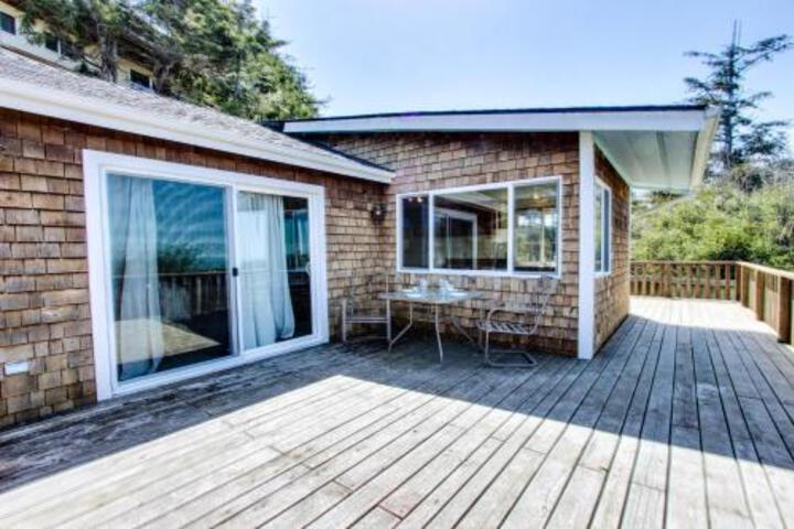 Harbor View Studio Cottage - thumb 1