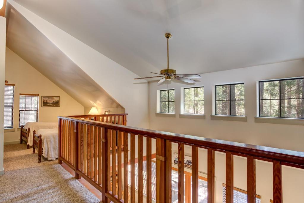 1A Wawona Retreat - thumb 3