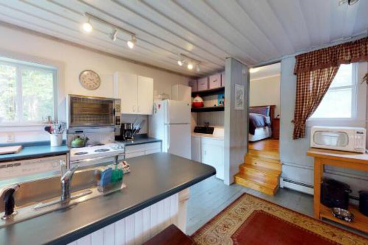 Songo Pond Cabin - thumb 4