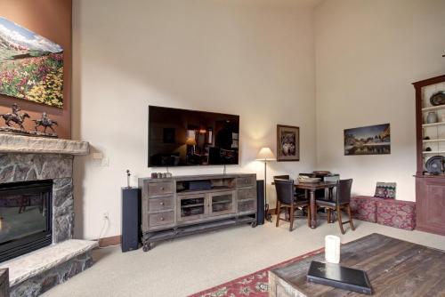 2326 Red Hawk Townhomes - thumb 3