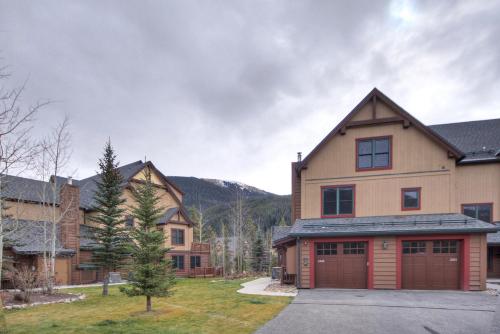 2326 Red Hawk Townhomes - thumb 1