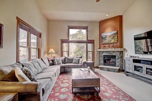 2326 Red Hawk Townhomes - thumb 0