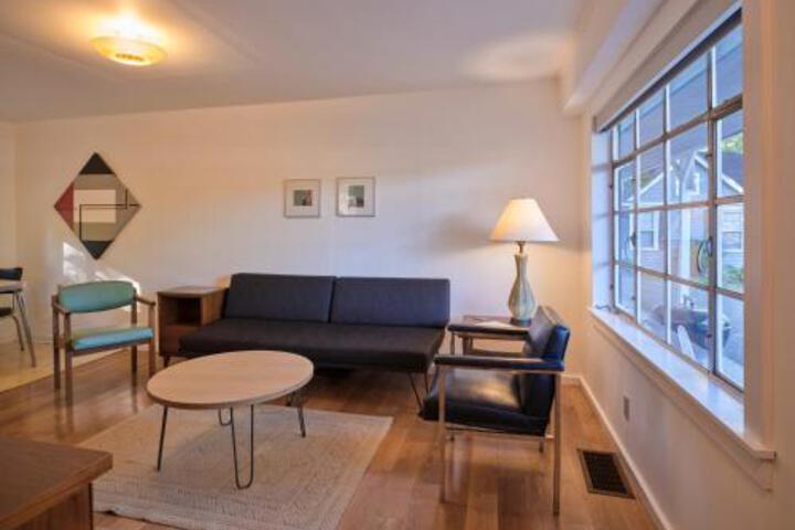 The Grayhaven Motel - thumb 5