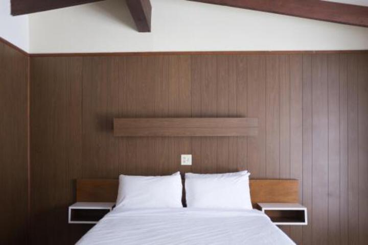 The Grayhaven Motel - thumb 4