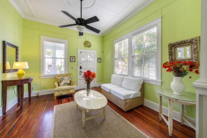 Tropical Retreat - thumb 2