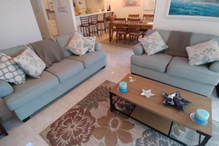 Ocean Village Coral Cluster 1224 - thumb 0