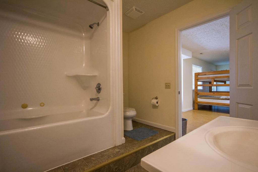 Sunridge Retreat - thumb 1