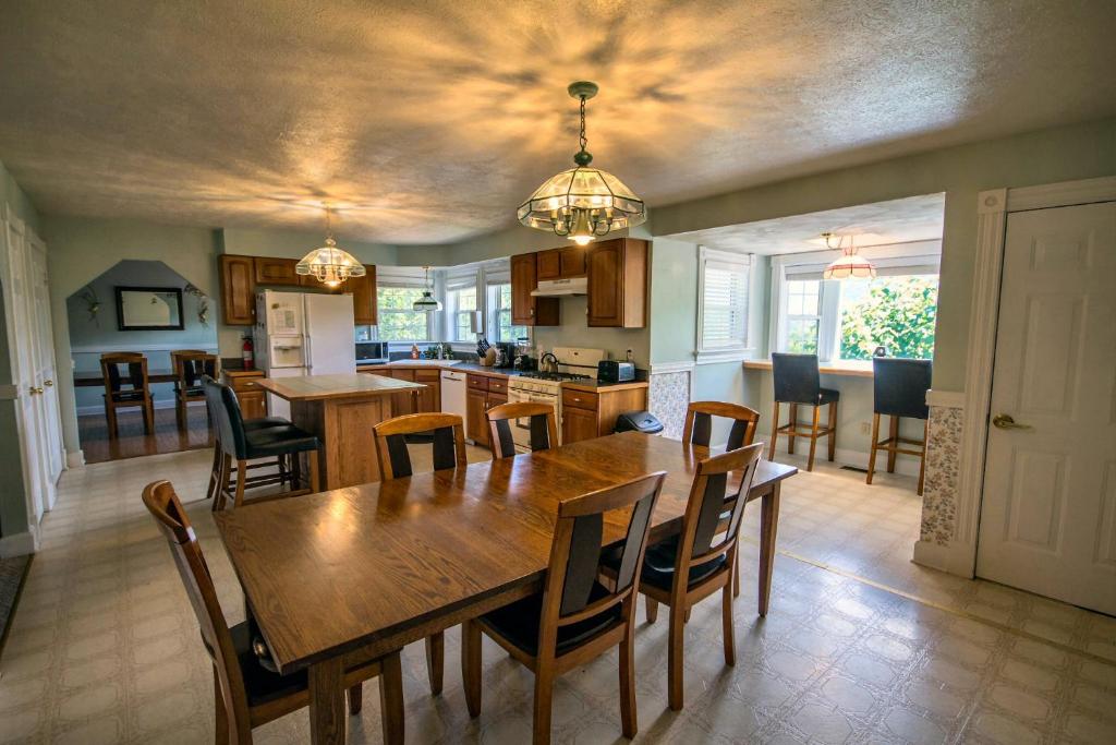 Sunridge Retreat - thumb 4