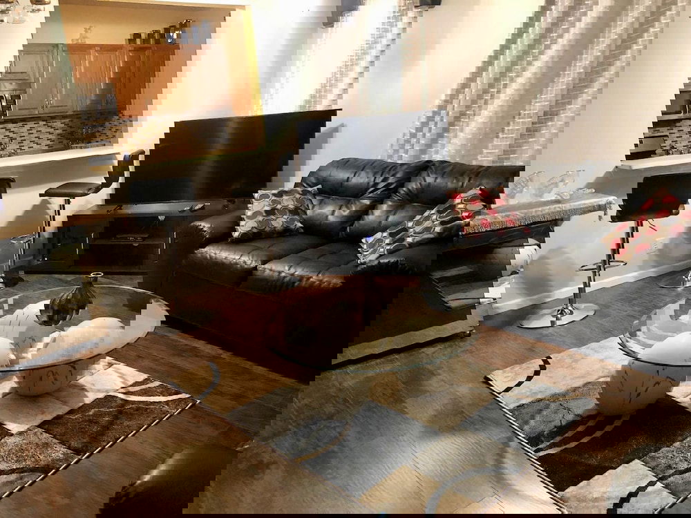 Two Bedroom Apartment Located In Inwood In Upper Manhattan - thumb 3