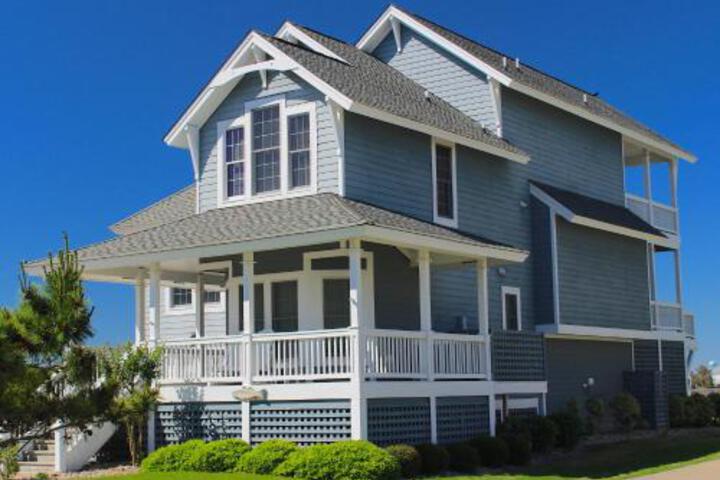 HOOK WINE & SINKER At PIRATES COVE - thumb 5