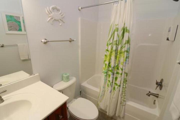 HOOK WINE & SINKER At PIRATES COVE - thumb 0