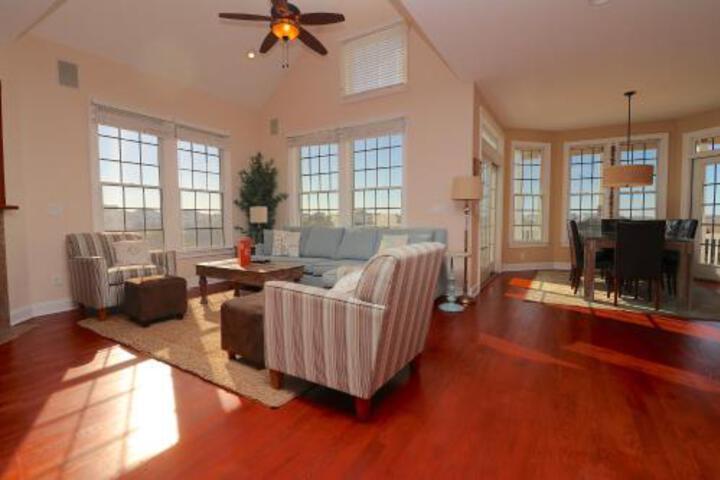 HOOK WINE & SINKER At PIRATES COVE - thumb 3