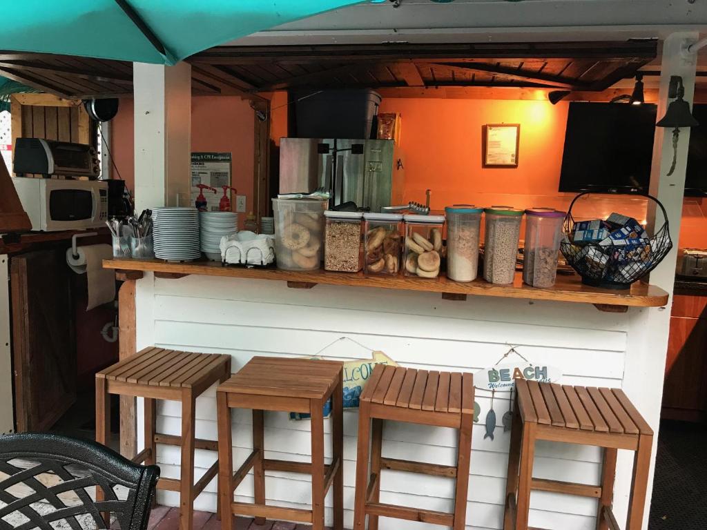 Key West Harbor Inn Adults Only - thumb 1