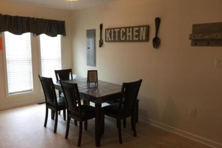 Relaxation At Kyles Place - thumb 3