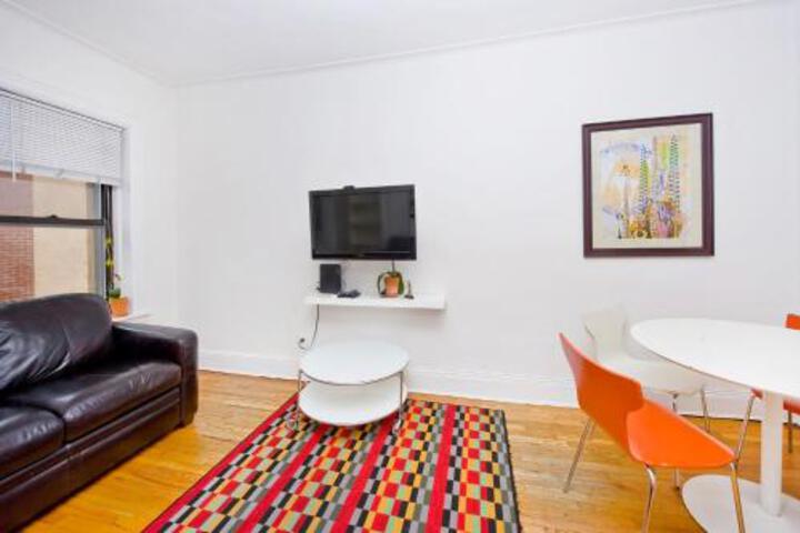 Modern Midtown East Apartments In NYC - thumb 2