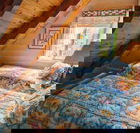 Lloyds Lodge Vacation Rental 5 Bedroom Home by Redawning - Tourism Bookings