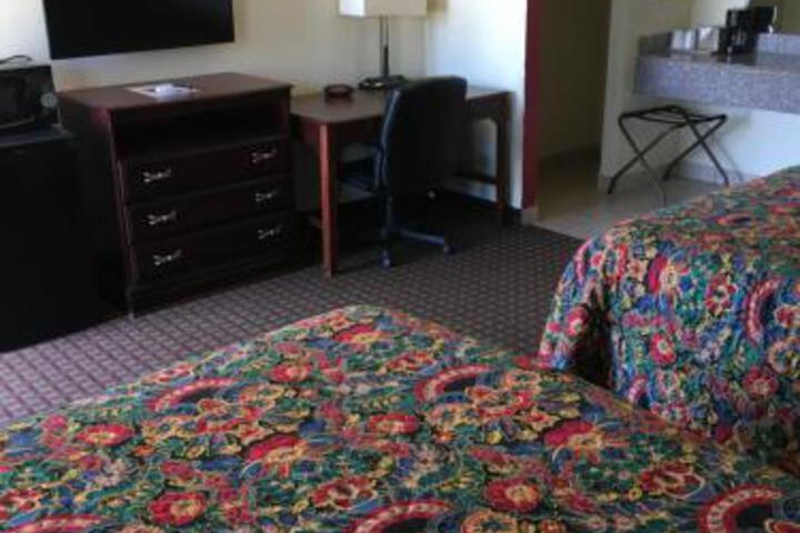 Village Inn - thumb 5