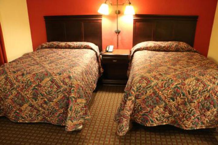 Village Inn - thumb 3