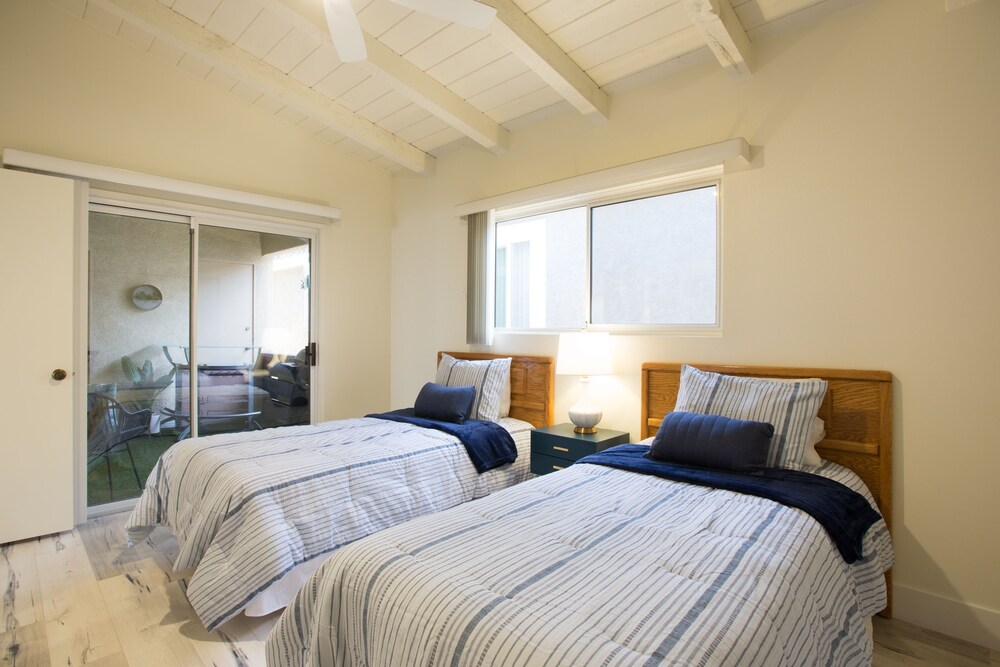 404 E. Oceanfront (68448) - thumb 1