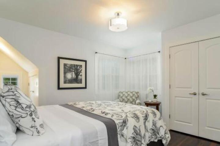 Out & About - thumb 3