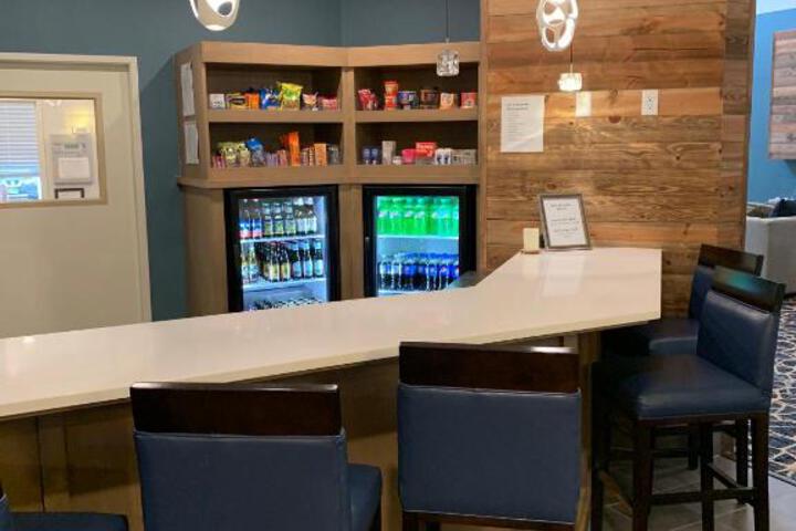 GrandStay Hotel & Suites - thumb 2