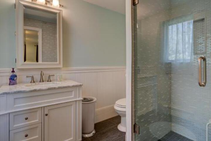 Weeks Pond Charmer - thumb 1