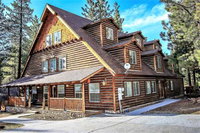 Four Seasons Chalet 1373 by Big Bear Vacations